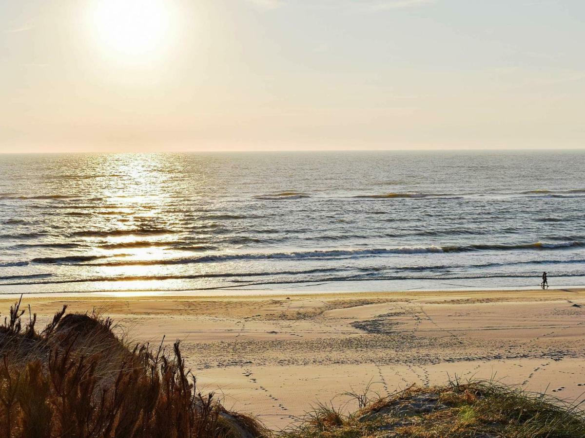 6 Person Holiday Home In Hvide Sande Eksteriør billede